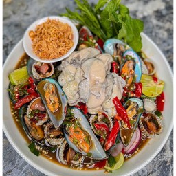 ยำสามหอย