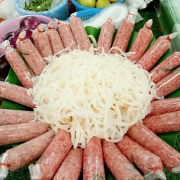 ยำแหนมสด