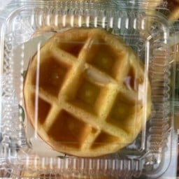 วาฟเฟิลมินิไส้อัลม่อน