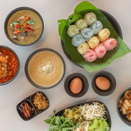 เซทขนมจีน 3 น้ำยา น้ำยาปูใช้เนื้อปู สำหรับ 2 ท่าน