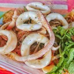 ปลาหมึกอบวุ้นเส้น