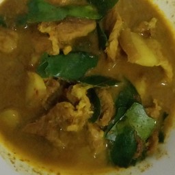 แกงพริกหมูชิ้น