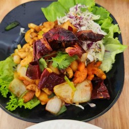 ไก่ผัดเม็ดมะม่วง