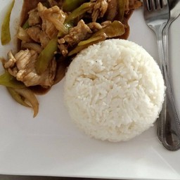 ข้าวผัดพริกอ่อนหมู