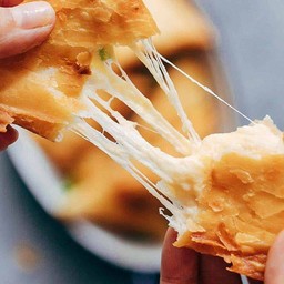 Cheese Samosa (2 Pieces)