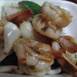 ข้าวผัดฉ่าทะเล