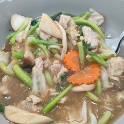 ราดหน้าหมู