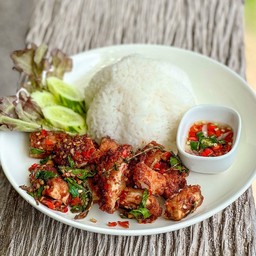 กะเพราไก่กรอบ