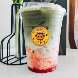 มัจฉะลาเต้สตอเบอรี่