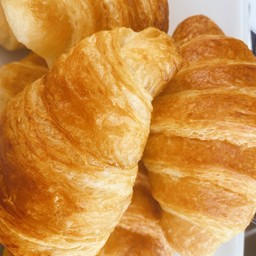 ครัวซองท์เนยสด Butter croissant