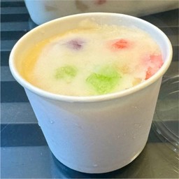 เข้มข้นยาคูลท์ นมเปรี้ยวในดวงใจตั้งแต่วัยเด็ก เปรี้ยวตัด หวานของเยลลี ให้เคี้ยวเบาๆ อร่อยสดชื่น  รสโปรดของเด็กๆและผู้ใหญ่หลายๆคนค่ะ ฟินสุดๆ