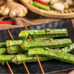 หม่าล่า ที่จริงใจ (เซเว่นทางเข้าเทศบาลท่าช้าง)