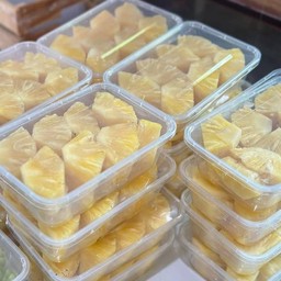 สับปะรดห้วยมุ่นพร้อมทาน 500-600 กรัม