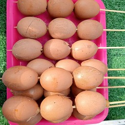 โบว์ ข้าวจี่ หมูปิ้ง