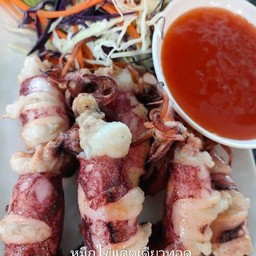 หมึกไข่แดดเดียว