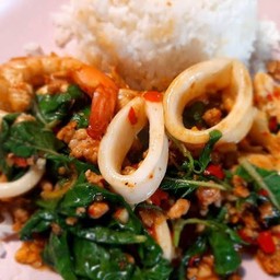 กะเพรารวมมิตร