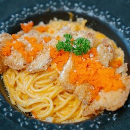 สปาเกตตี้สไปซี่ครีมไก่คัตสึไข่กุ้ง