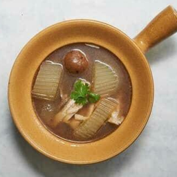 ซุปมะนาวดองโครงไก่