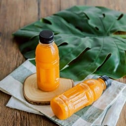 น้ำส้มคั้นสด