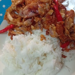 ปลาหมึกทอดกระเทียม
