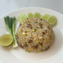 ข้าวผัดหมู (Fried rice with Pork)