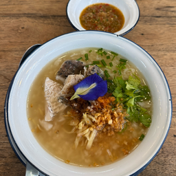 Fish fresh (ข้าวต้มปลากะพง)