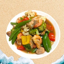 ผัดผักรวมมิตรกุ้ง