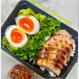 ข้าวคอหมูย่างจิ้มเเจ่ว