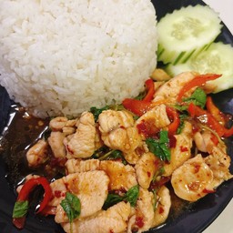 ข้าาวผัดเผ็ดใบกะเพรา(เลือกเนื้อสตว์ได้