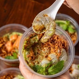 นมสดสตอเบอร์รี่ หัวรอ