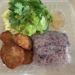ข้าว + ทอกมันกุ้ง (4 ชิ้น)