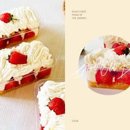 สตรอเบอร์รี่พาเฟ่ต์ Strawberry parfait