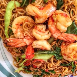 มาม่ากะเพรากุ้ง