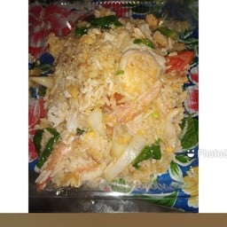 กอไผ่ กระเพราเผ็ด แสบปาก อาหารตามสั่ง