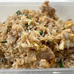 ข้าวผัดหมูชิ้น