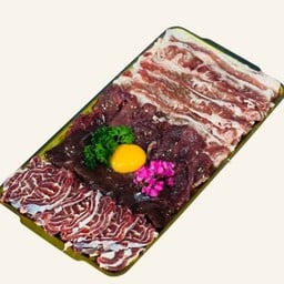 หมูกรอบสันติสุข ลพบุรี เนื้อน่องลาย - จิ้มจุ่มแจ่วฮ้อน กระทะร้อนตามสั่ง 2