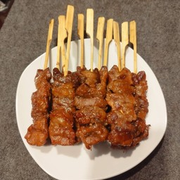 เนื้อย่างโคขุน ไม้ละ15บาท