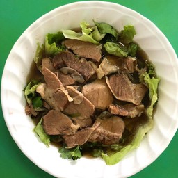 ก๋วยเตี๋ยวเนื้อเปื่อย หรือลูกชิ้น+เนื้อเปื่อยพิเศษ