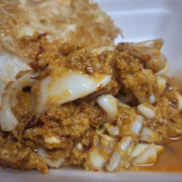 ทะเลผัดผงกะหรี่ราดข้าว