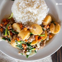 ข้าวเต้าหู้ทรงเครื่อง