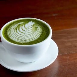 มัจฉะลาเต้ร้อน