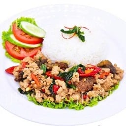 ข้าวกะเพราไข่เยี่ยวม้า