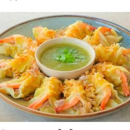 เกี๊ยวหมูเด้งกุ้ง 4 ชิ้น