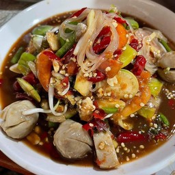 ตำเส้นเล็กหมูยอลูกชิ้น