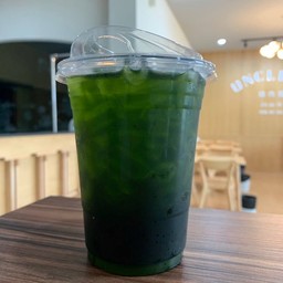 ชาเขียวน้ำตาล