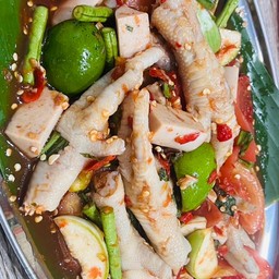 เหลาตีนไก่หมูยอ