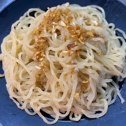 ชายสี่ บะหมี่เกี๊ยว (เซเว่นเกาะลอย)