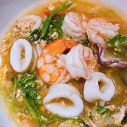 จะกินสุกี้หรือกินพี่จ๊ะ