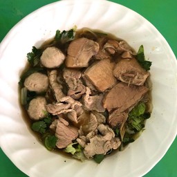 ก๋วยเตี๋ยวรวม พิเศษ(ชิ้น+สด+เปื่อย)