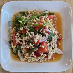 ยำมาม่า